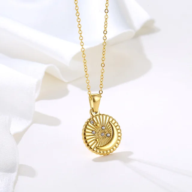 Luna Necklace