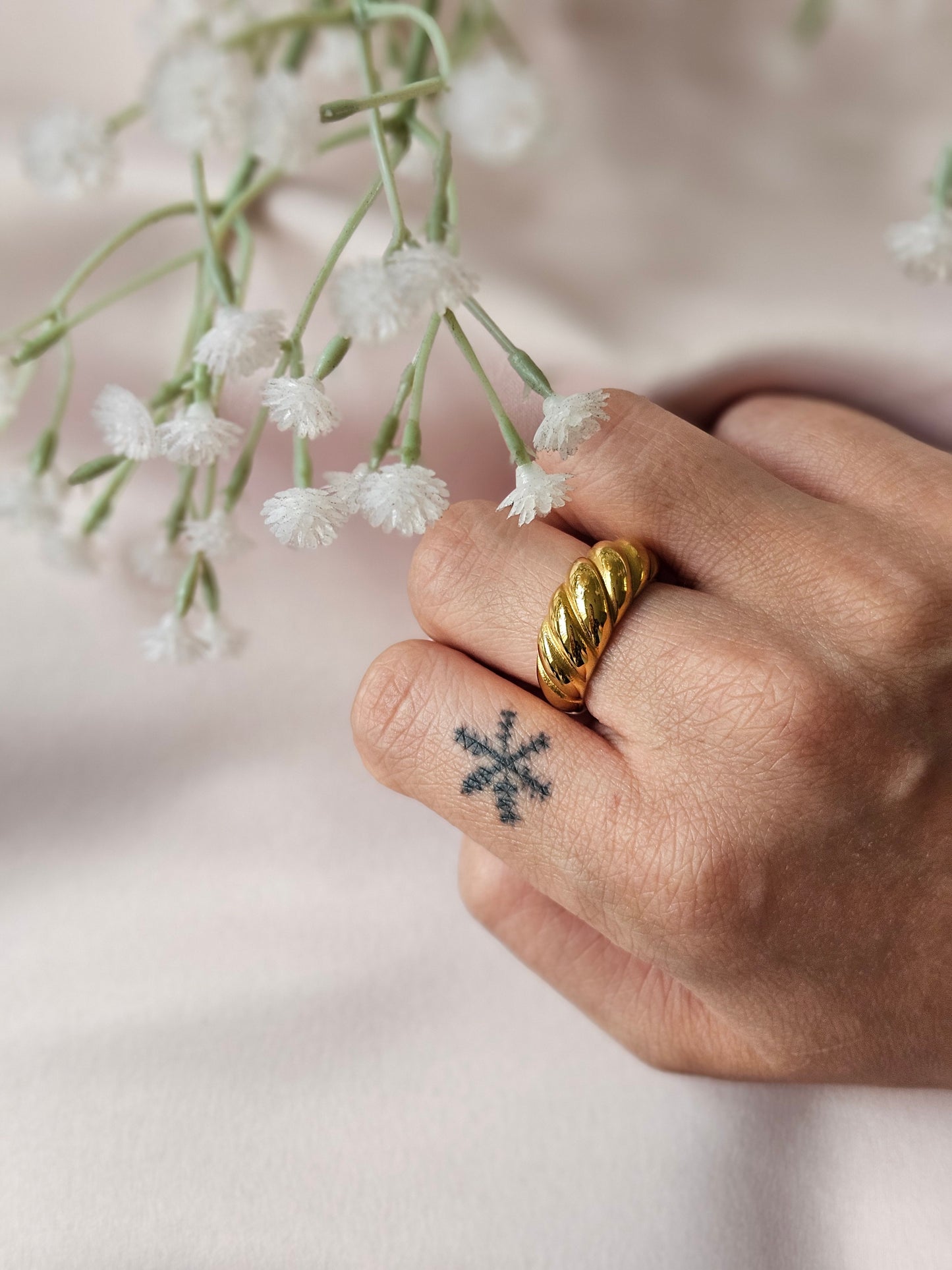 Camellia Ring