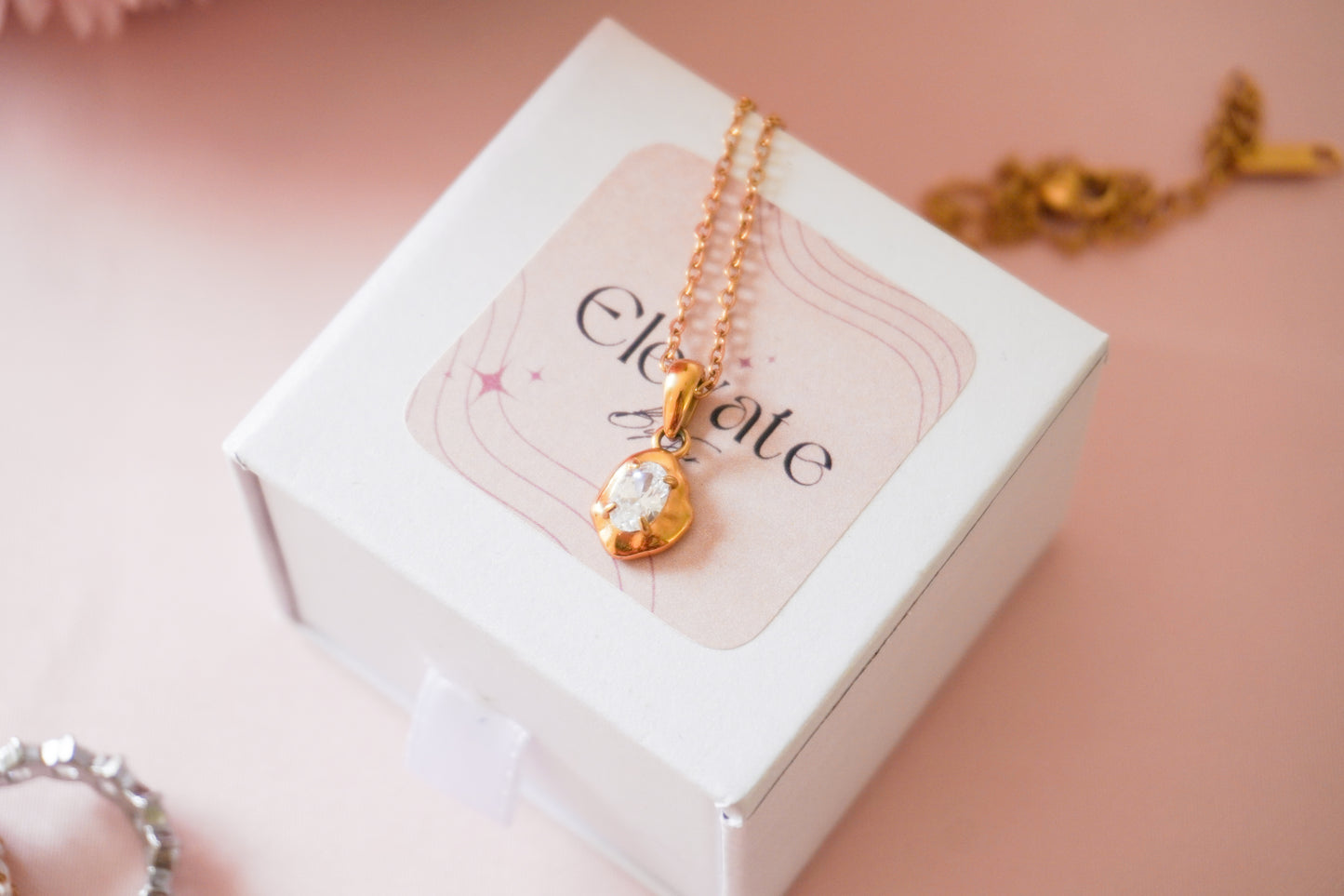 Anya Necklace