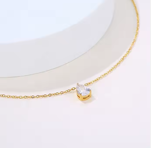 Akari Necklace