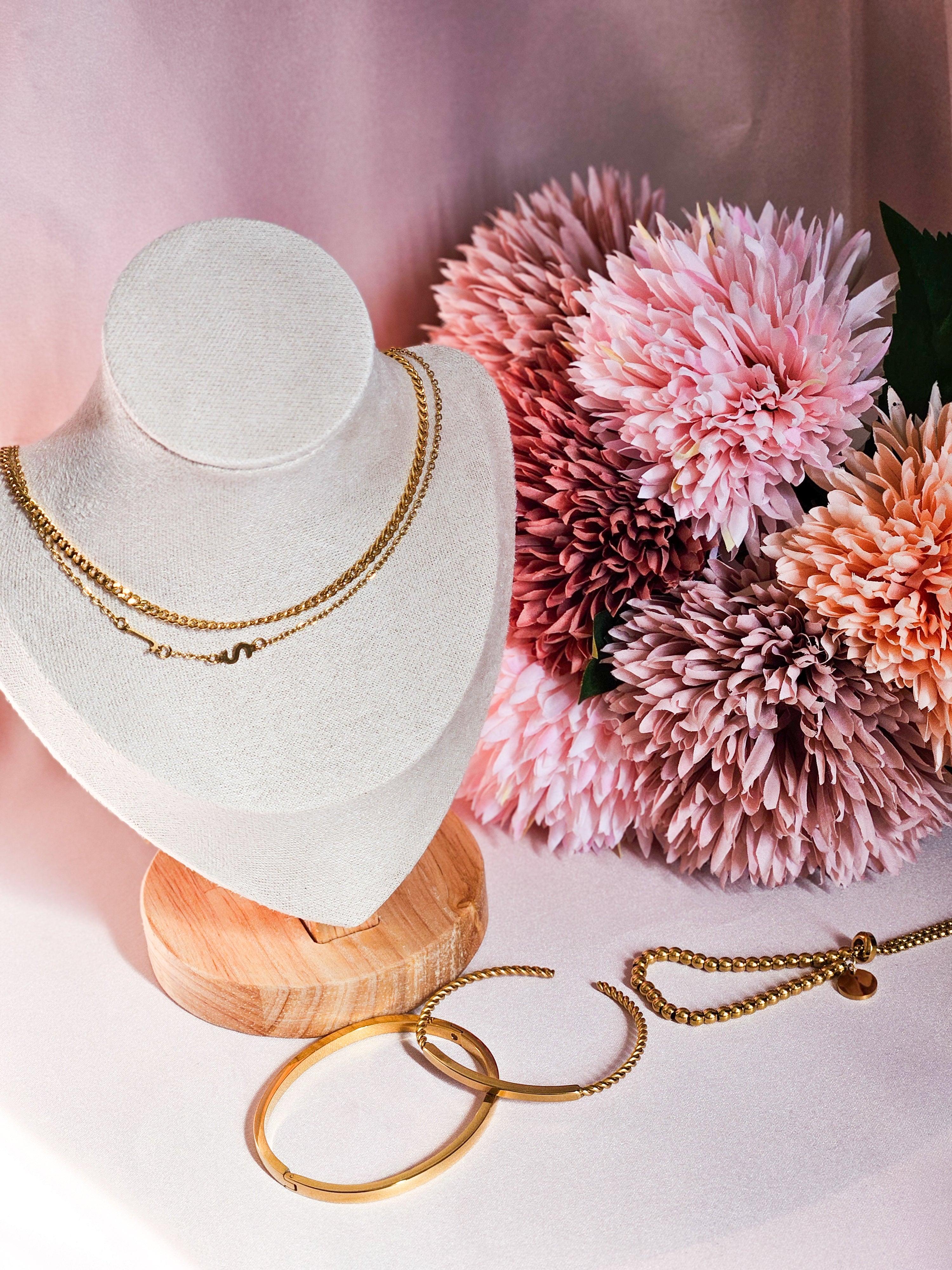 Junia Choker Necklace