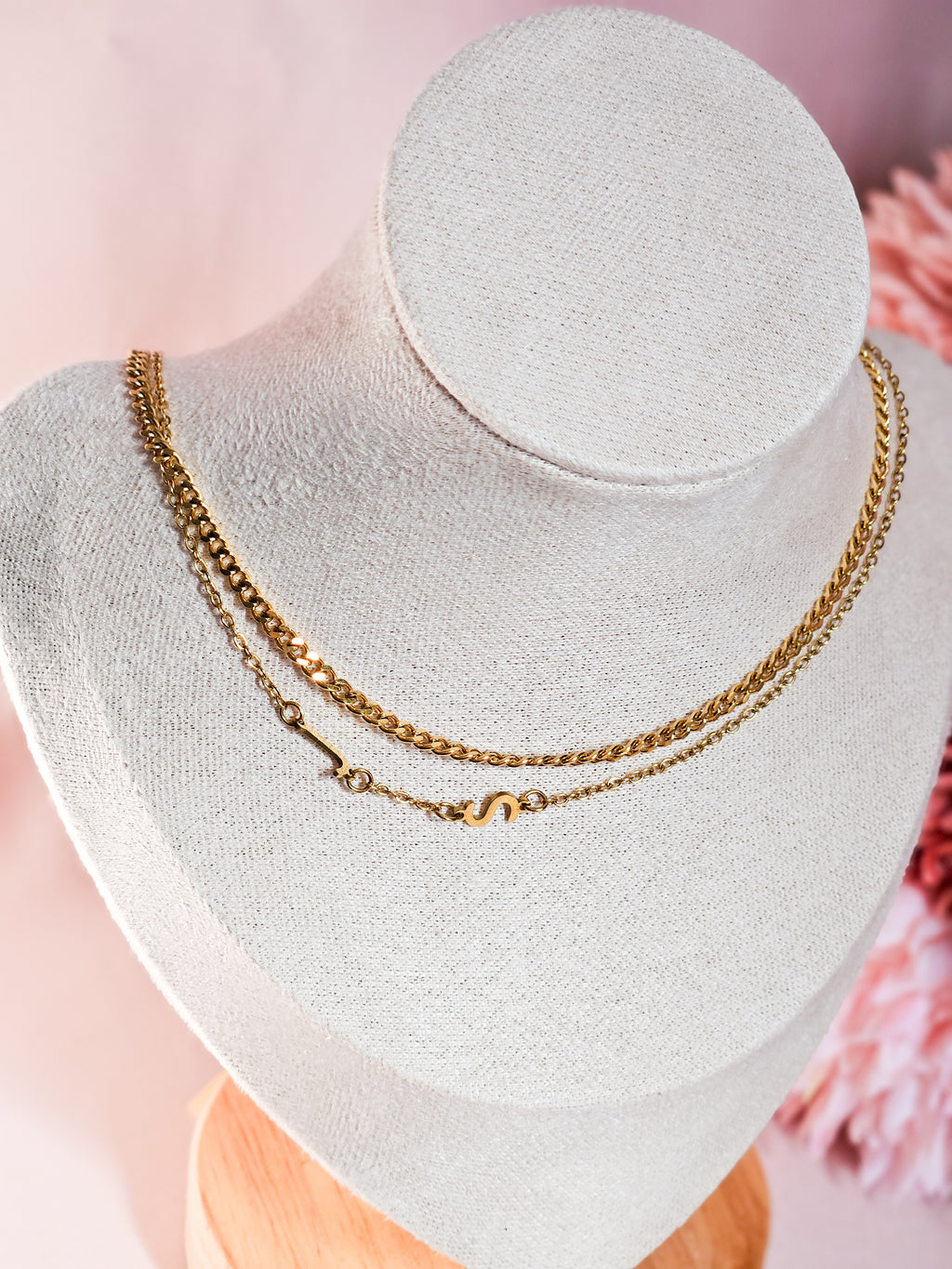 Junia Choker Necklace